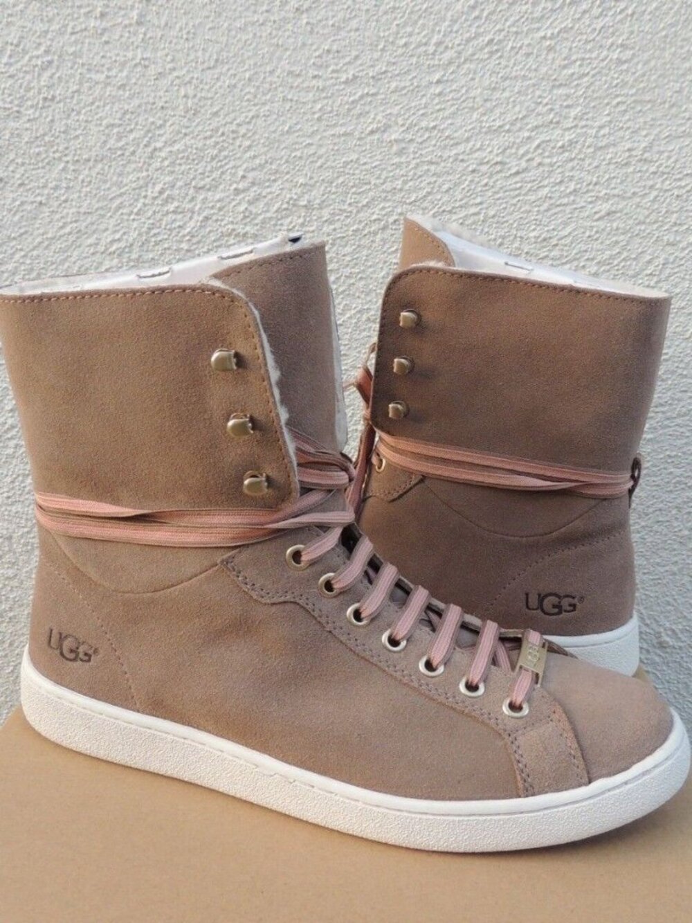 UGG STARLYN FAWN SHEEPSKIN SNEAKER HIGH TOP ANKLE BOOTS SIZE 10 BROWN